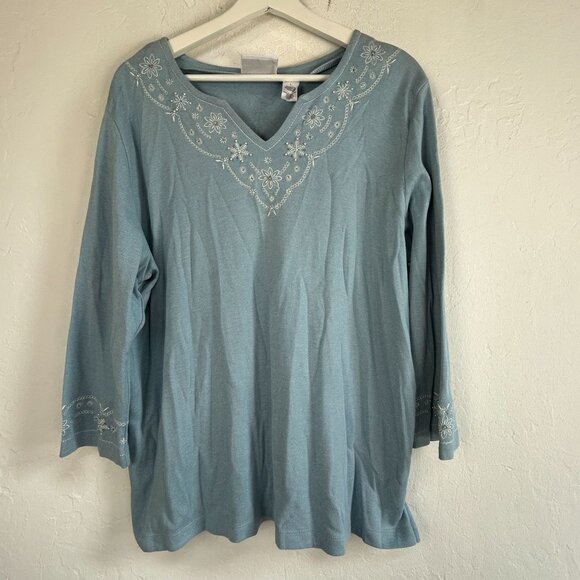 Alfred Dunner Womens Blue Embroidered V-Neck Winter Snowflake Floral Top Large - Picture 1 of 7